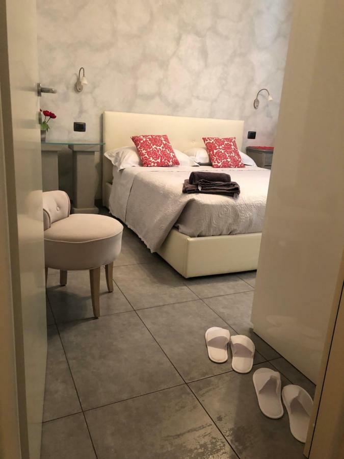 Tremezzina Appartamento Red & Grey Меццегра Экстерьер фото